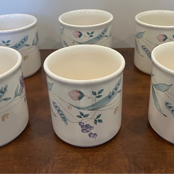 pfaltzgraff April mug set - Picture 2 of 5